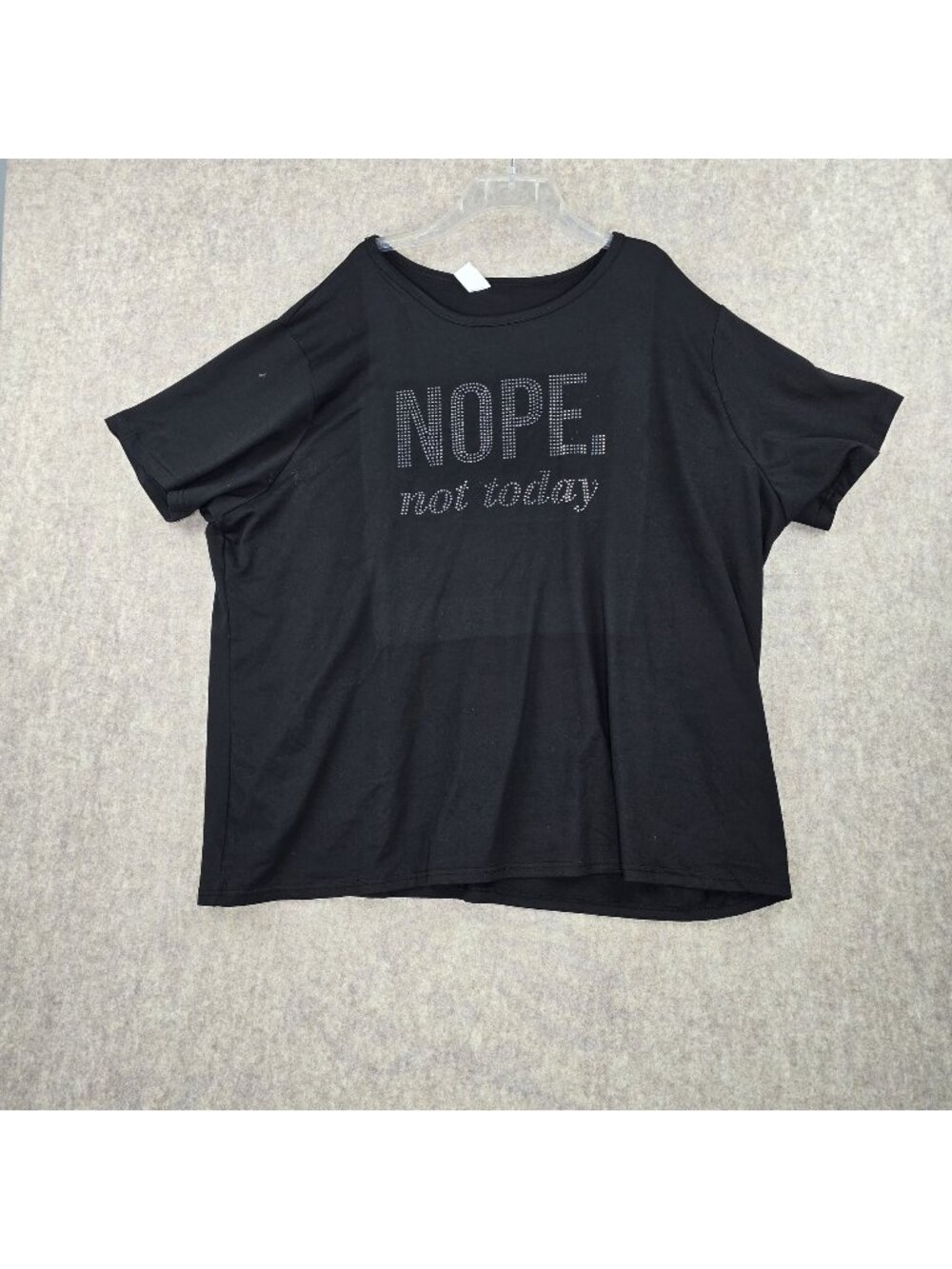 No Brand Womens Plus Size Graphic Black T-Shirt Size 8XL Polyester Pre-Owned.